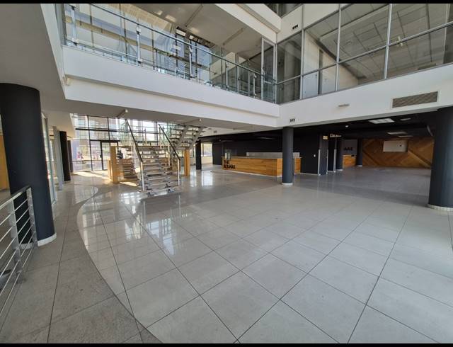 5,205M² OFFICE TO LET IN WOODMEAD